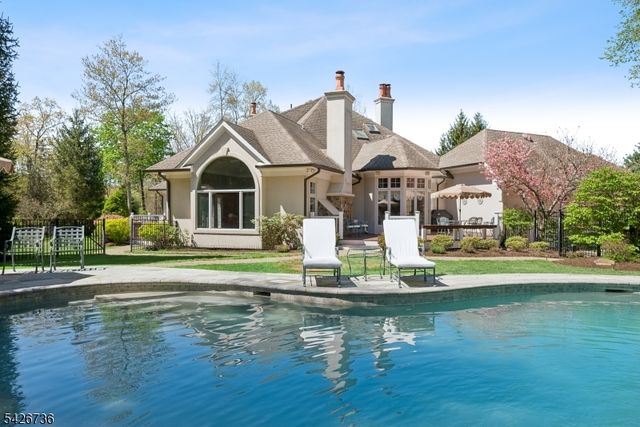110 CHELSEA, Watchung Boro, NJ 07069