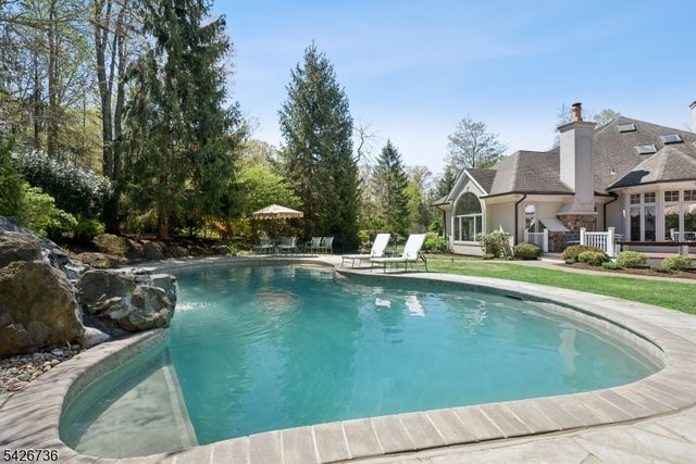 110 CHELSEA, Watchung Boro, NJ 07069
