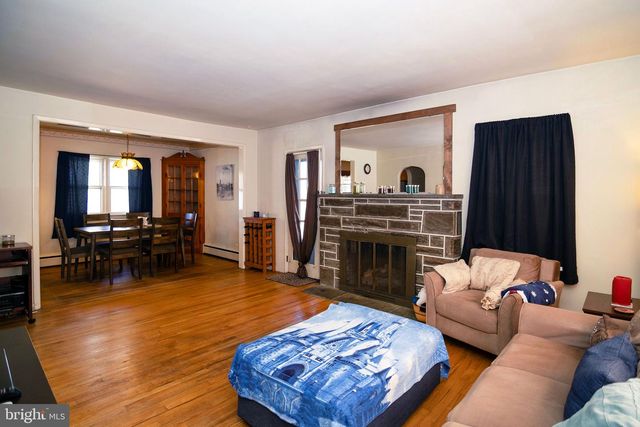 13 CEDAR BROOK RD, Sicklerville, NJ 08081