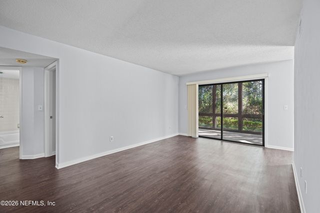 29 HEMBURY Lane, Palm Coast, FL 32137