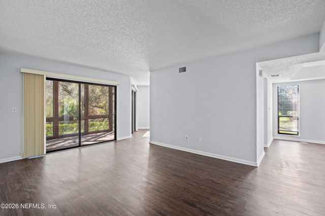 29 HEMBURY Lane, Palm Coast, FL 32137