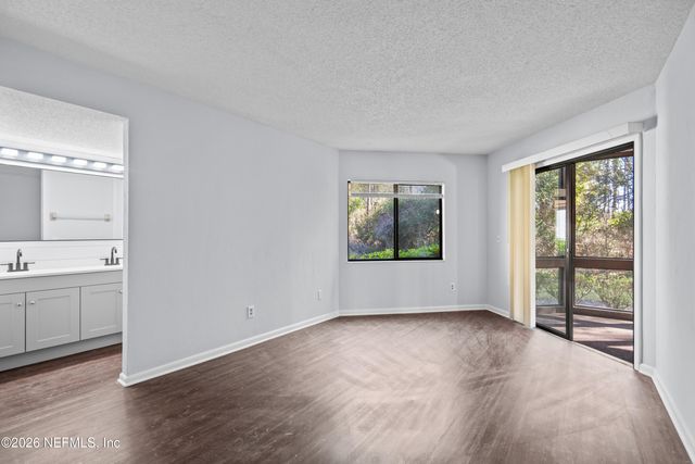 29 HEMBURY Lane, Palm Coast, FL 32137