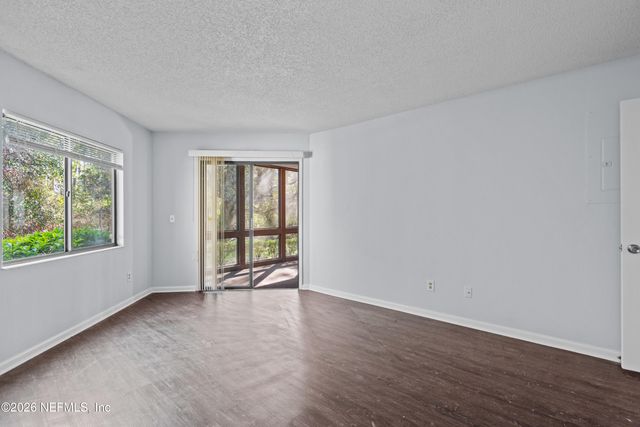 29 HEMBURY Lane, Palm Coast, FL 32137