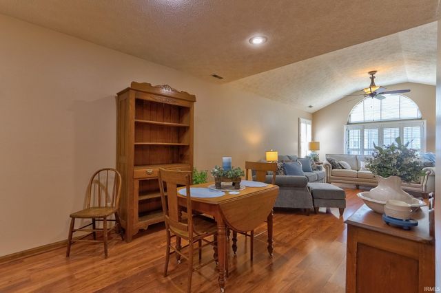 8311 River Park Way, Evansville, IN 47715