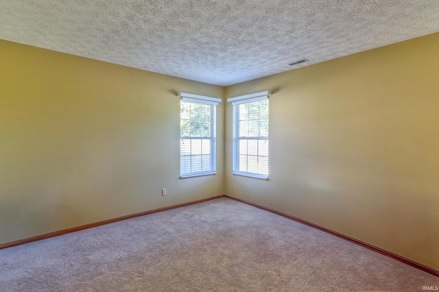 8311 River Park Way, Evansville, IN 47715