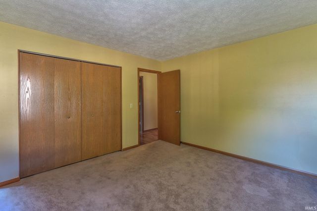 8311 River Park Way, Evansville, IN 47715