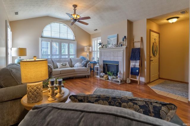 8311 River Park Way, Evansville, IN 47715
