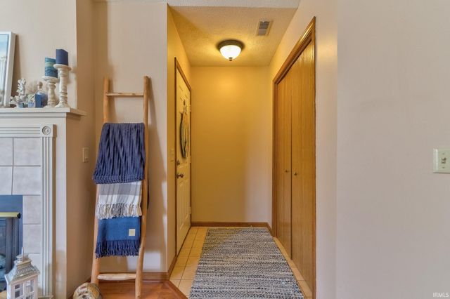 8311 River Park Way, Evansville, IN 47715
