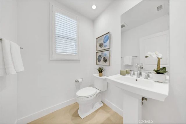 182 Frontier, Irvine, CA 92620