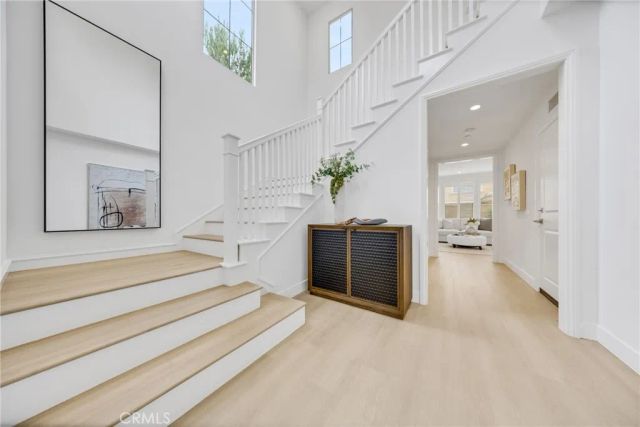 182 Frontier, Irvine, CA 92620