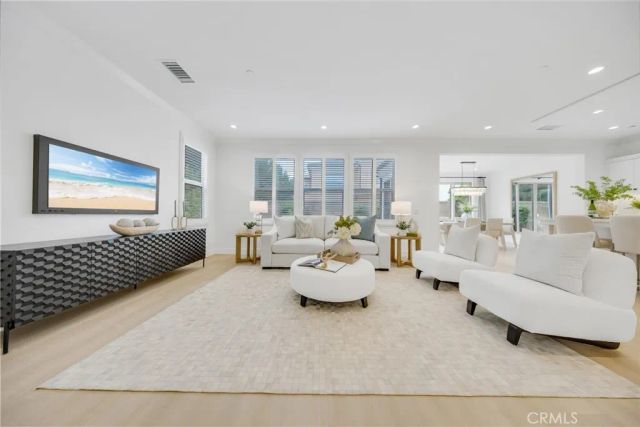 182 Frontier, Irvine, CA 92620