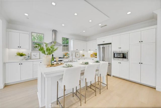 182 Frontier, Irvine, CA 92620