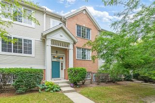 760 Hanbury Drive, Des Plaines, IL 60016