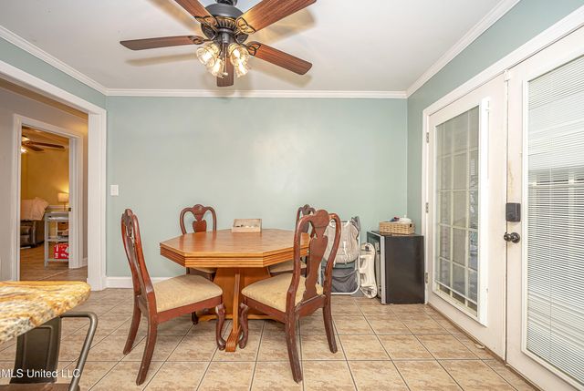 2706 Lynwood Street, Pascagoula, MS 39567