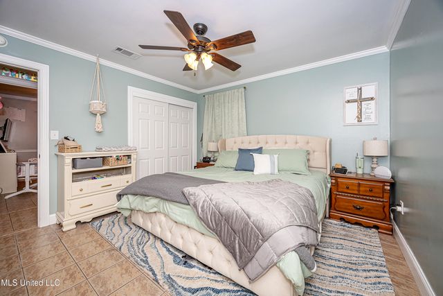 2706 Lynwood Street, Pascagoula, MS 39567