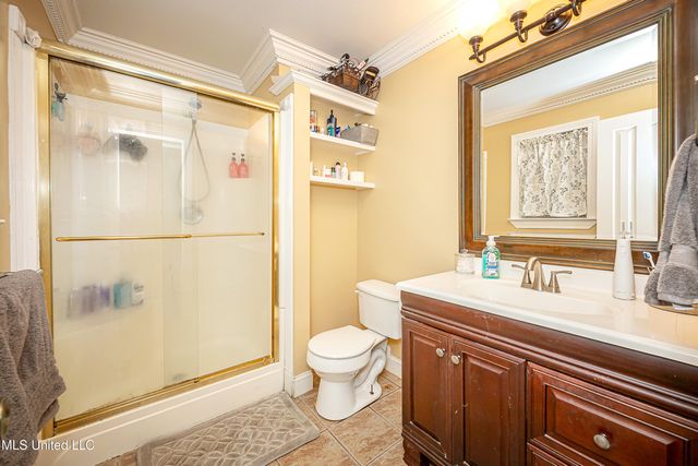 2706 Lynwood Street, Pascagoula, MS 39567