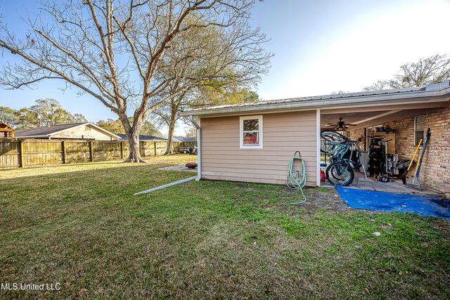 2706 Lynwood Street, Pascagoula, MS 39567