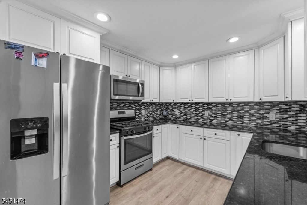20 Shawnee Rd, Hopatcong Boro, NJ 07843 — photo 5