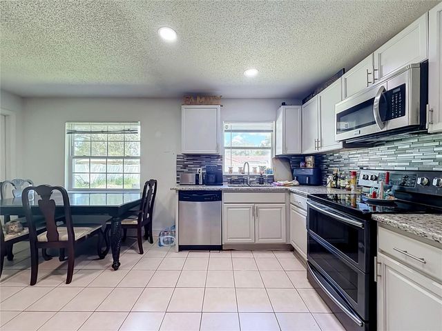3667 TRIANON DRIVE, Orlando, FL 32818