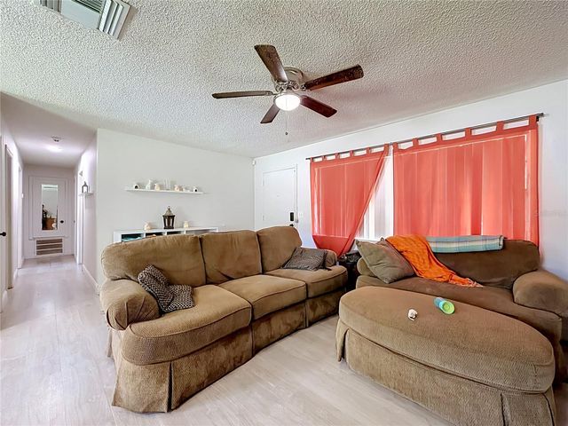 3667 TRIANON DRIVE, Orlando, FL 32818