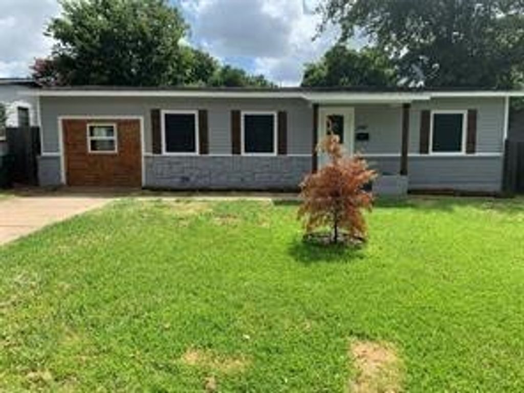 2117 N Hickory Street, Sherman, TX 75092