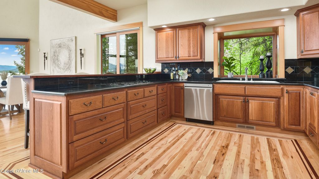 3361 Bottle Bay Rd, Sagle, ID 83860 photo 11