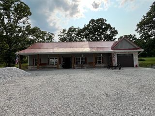 10570 Old 8 East, Mineral Point, MO 63660