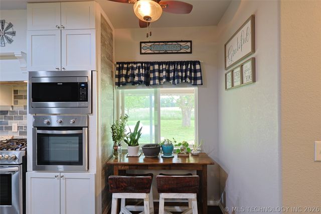 424398 Texanna Road, Checotah, OK 74426