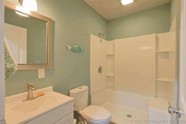 424398 Texanna Road, Checotah, OK 74426