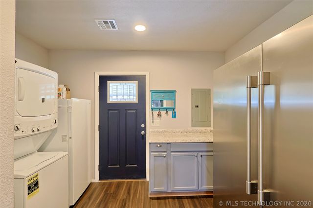 424398 Texanna Road, Checotah, OK 74426