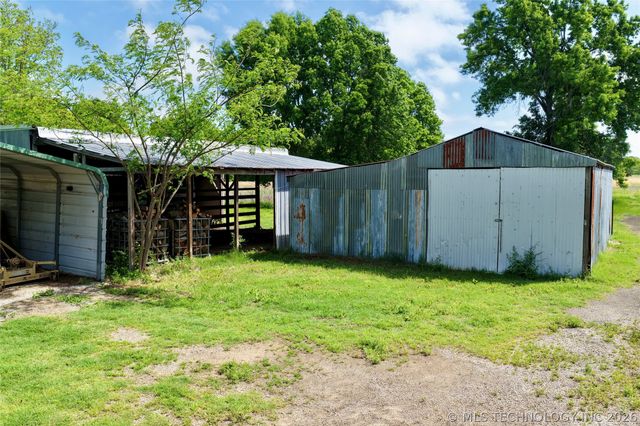 424398 Texanna Road, Checotah, OK 74426