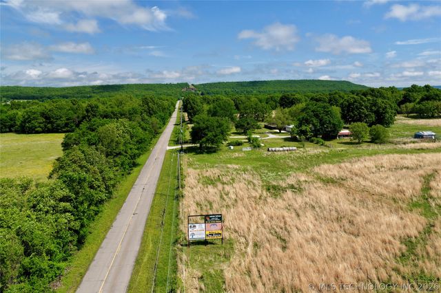 424398 Texanna Road, Checotah, OK 74426