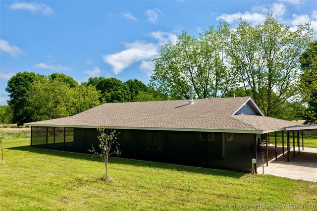 424398 Texanna Road, Checotah, OK 74426