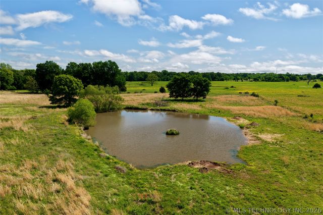 424398 Texanna Road, Checotah, OK 74426