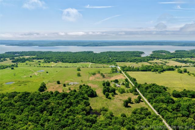 424398 Texanna Road, Checotah, OK 74426
