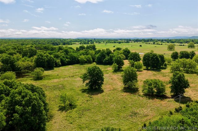 424398 Texanna Road, Checotah, OK 74426