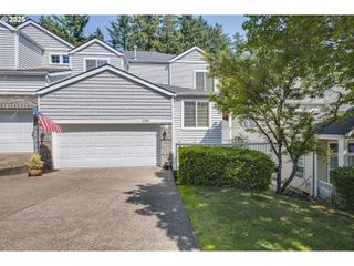 15760 Sw PEACHTREE Dr, Portland, OR 97224