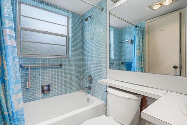 77 Harwood H 77, Deerfield Beach, FL 33442