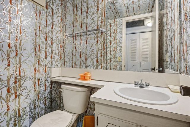 77 Harwood H 77, Deerfield Beach, FL 33442