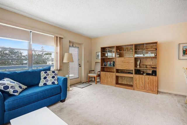 77 Harwood H 77, Deerfield Beach, FL 33442