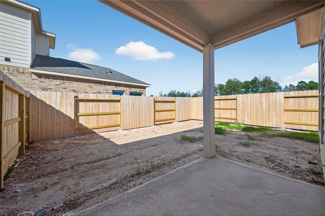 9746 Enclave Ridge Road, Willis, TX 77318