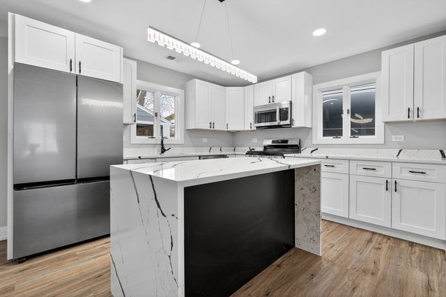 339 Blackhawk Drive, Park Forest, IL 60466