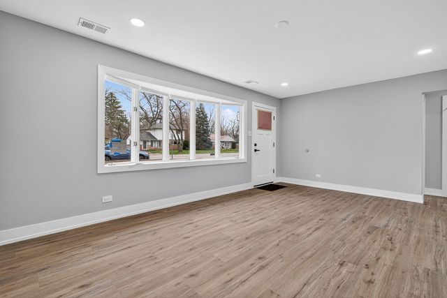 339 Blackhawk Drive, Park Forest, IL 60466