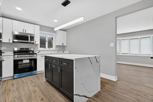 339 Blackhawk Drive, Park Forest, IL 60466