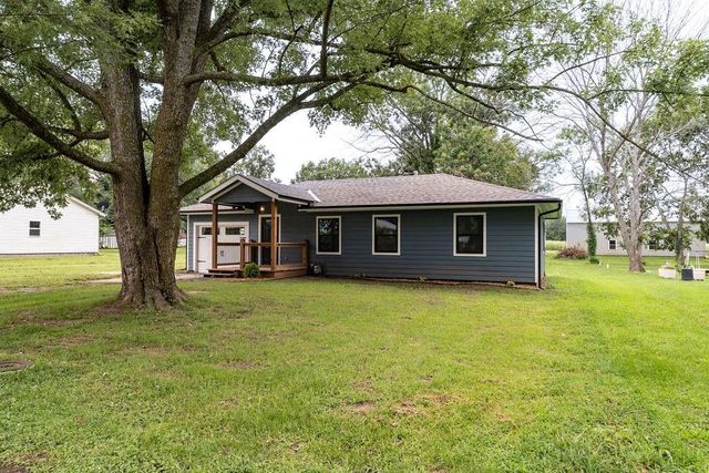 910 N Edith Avenue, Adrian, MO 64720
