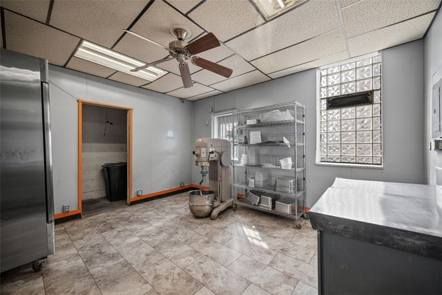 1442 Lowrie Street, Troy Hill, PA 15212