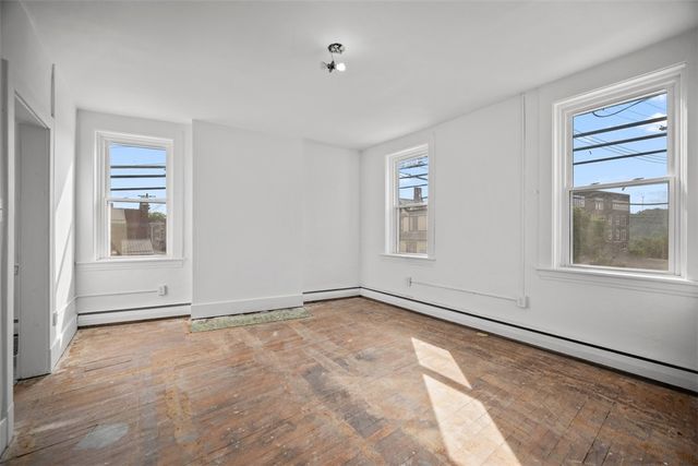 1442 Lowrie Street, Troy Hill, PA 15212