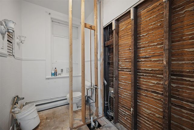 1442 Lowrie Street, Troy Hill, PA 15212