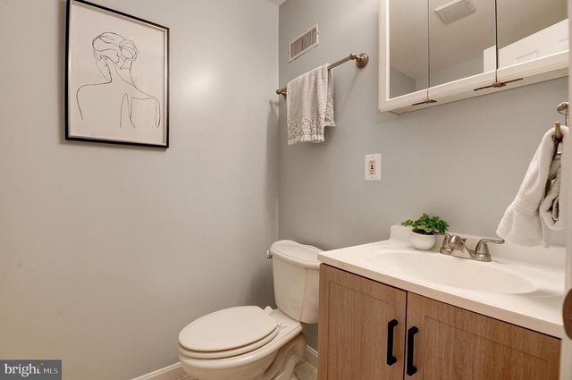 321 COPPERFIELD LN, Winchester, VA 22602