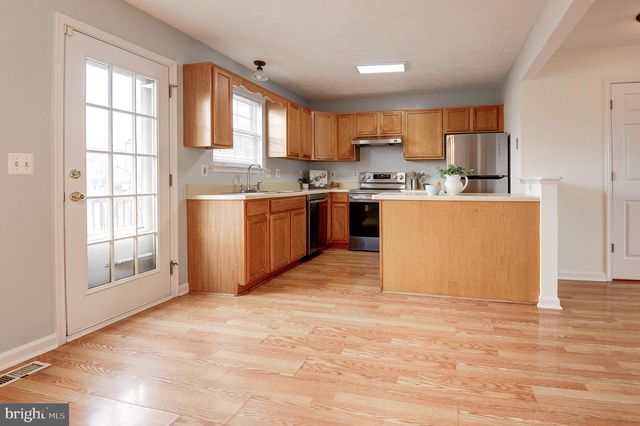 321 COPPERFIELD LN, Winchester, VA 22602